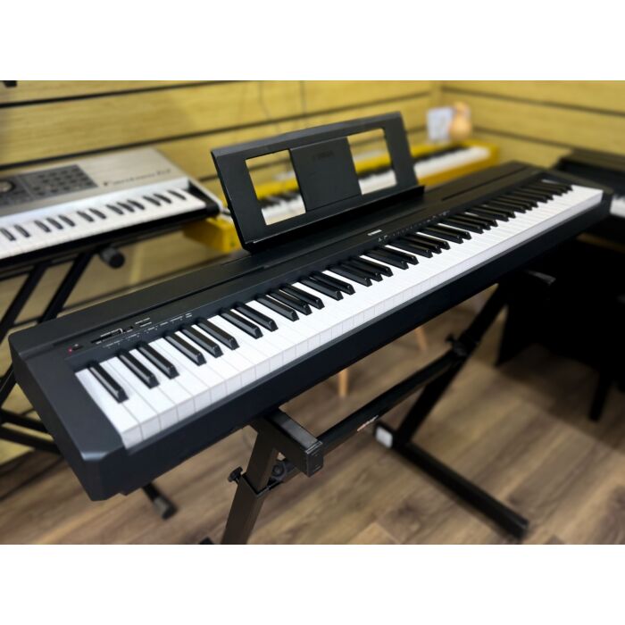 Comprar Piano Digital Yamaha P45 Completo com Bag, Porta Partitura e Fonte Original - Usado - 1 Comprar Piano Digital Yamaha P45 Completo com Bag, Porta Partitura e Fonte Original - Usado - 1