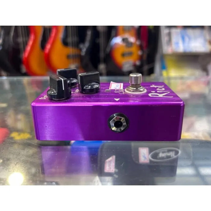 Pedal Suhr Riot Distortion Roxo Usado - Distorção Premium | Tecla