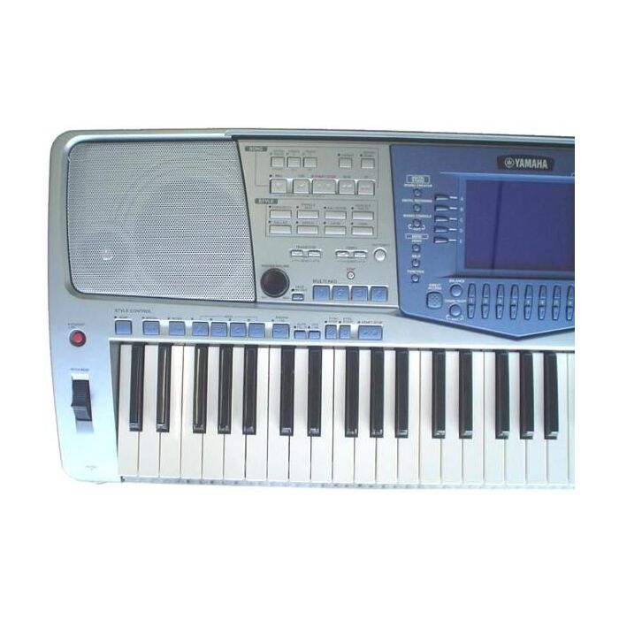 O Yamaha PSR-1100 é um teclado eletrônico de alta qualidade, projetado para músicos profissionais e amadores. Com 61 teclas sensíveis ao toque, ele oferece uma ampla variedade de sons e recursos, incluindo mais de 700 vozes, 200 estilos de acompanhamento,