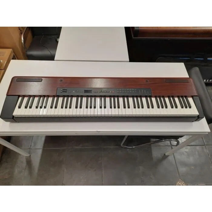 Yamaha 電子ピアノ ELECTRONIC PIANO P-120 Yamaha P-120 Piano Digital - Usado | TeclaCenter Instrumentos Mus