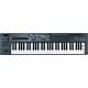 Controlador Roland Edirol PCR-800 para produção musical.