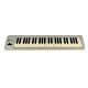 O Roland PC-200 MK-II é um teclado controlador compacto e versátil, ideal para músicos que buscam praticidade e qualidade sonora. Com 49 teclas sensíveis à velocidade, é possível controlar diversos instrumentos virtuais e softwares de produção musical. Al