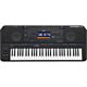 Teclado Arranjador Workstation Yamaha PSR-SX900 com 1337 sons, incluindo 252 sons "SuperArticulation" e 24 Sons "Organ Flutes!"(órgãos de tubo). 56 kits de bateria / SFX, 525 ritmos, incluindo 463 Pro Styles, 46 Session Styles, 10 DJ Styles e 6 Freeplay S