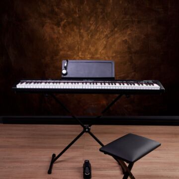 Piano Digital Bulara PB100 88 Teclas Semi-pesadas - Preto