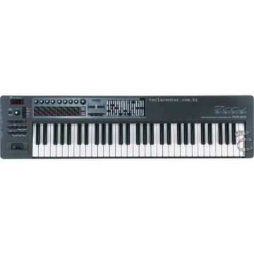 Controlador Roland Edirol PCR-800 para produção musical.