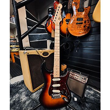 G&L Legacy USA Guitarra Elétrica - Usada