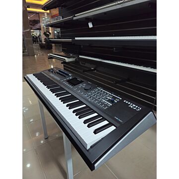 Kurzweil PC4-7 Sintetizador Workstation Preto - Usado