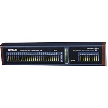Mesa de som digital Yamaha MB02R96 com 96 canais