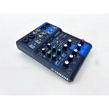 Mesa de Som Yamaha MG06X – Preto – Usado