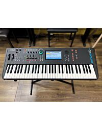 Sintetizador Yamaha MODX6+ USADO - Workstation, 61 Teclas, AWM2/FM-X