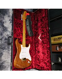 Fender Stratocaster Custom Shop Artisan Claro Walnut | Guitarra Usada