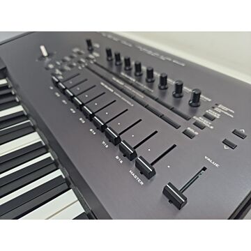 Comprar Teclado Korg Kronos 73 4GB, SSD 280GB Usado - 1