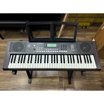 Comprar Teclado Roland E-X10 Preto - Usado | Portátil c/ Vozes e Ritmos - 1 Comprar Teclado Roland E-X10 Preto - Usado | Portátil c/ Vozes e Ritmos - 1