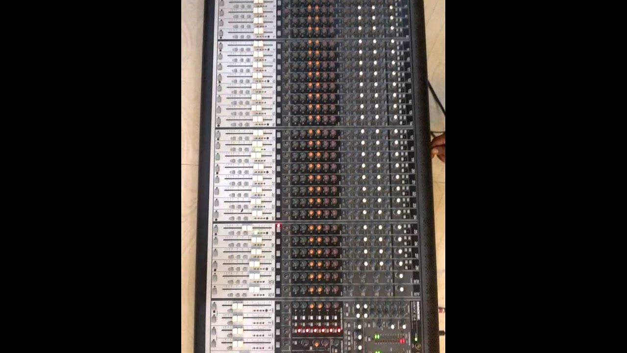 MACKIE ONYX 32.4 32ch 4Bus アナログミキサー 音出し Mackie Onyx32-4 Mixer | 32 Canais 4-Bus | Melhor Preço
