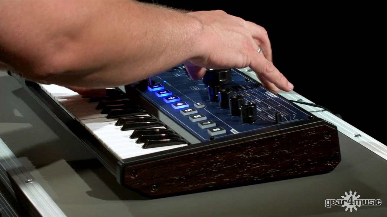 Novation MININOVA - Sintetizador de alta qualidade