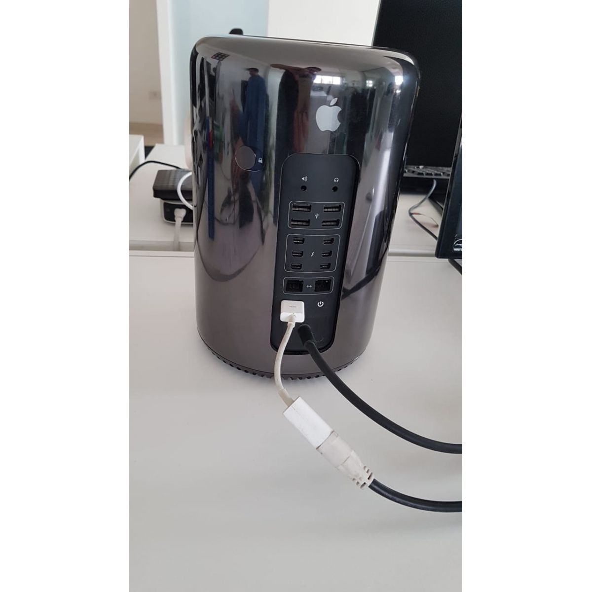 Mac Pro 2013 Intel Xeon E5 6-Core 3.5GHz - 64GB RAM - SSD 256GB