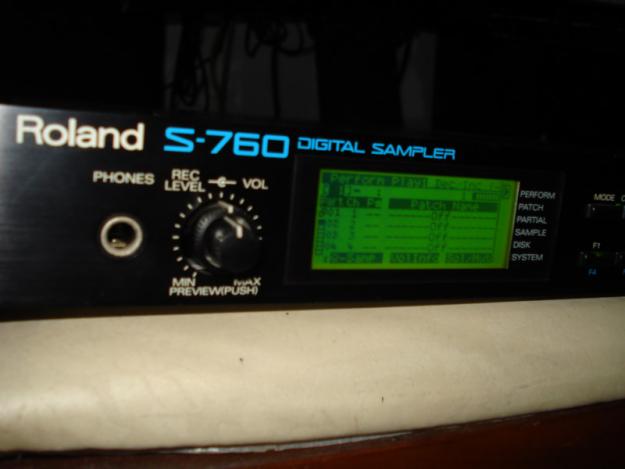 Módulo Sampler Roland S-760 - Qualidade Profissional