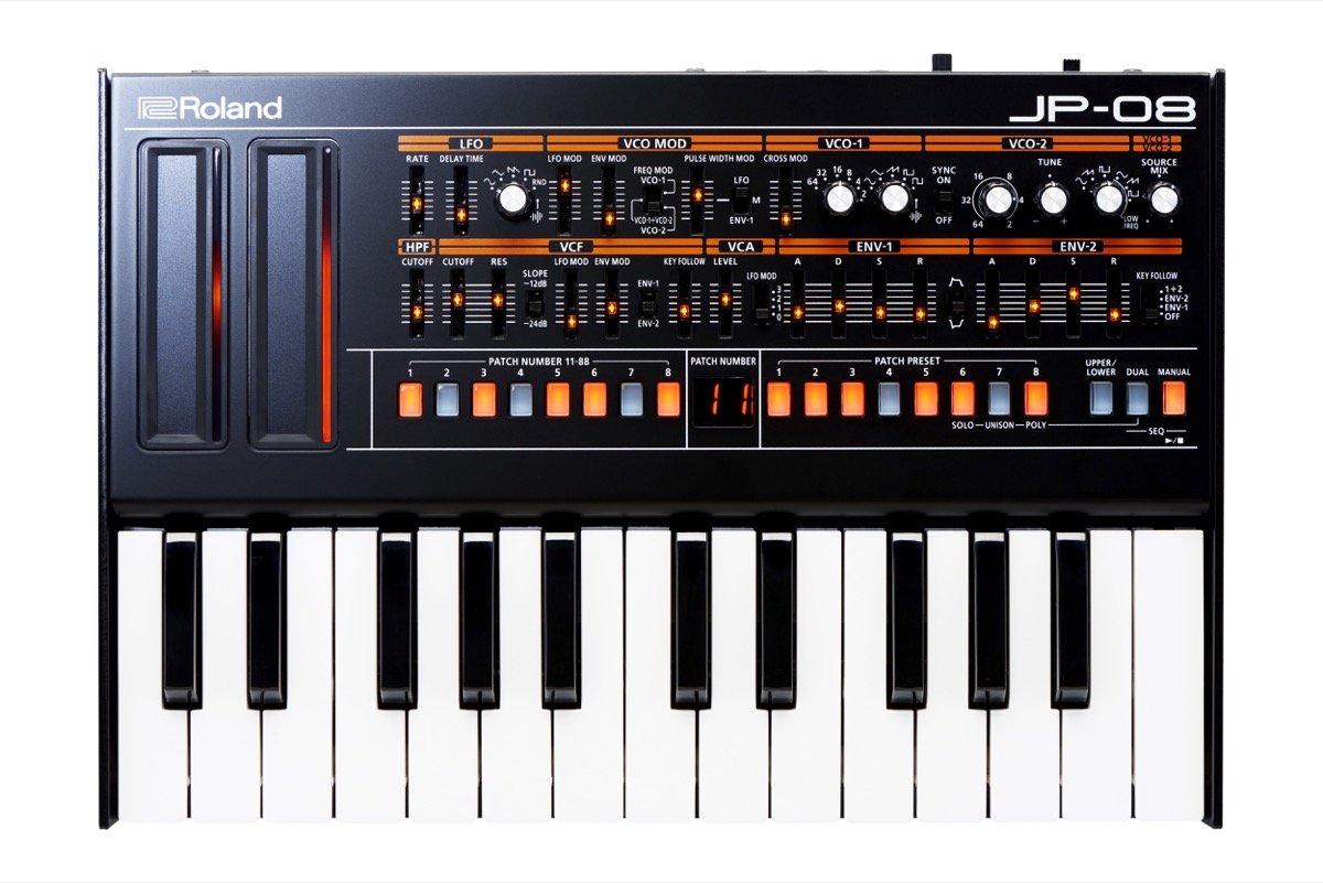 Roland Boutique JP-08 <生産終了> Roland Boutique JP-08 Módulo + K-25M Controlador - Melhor Preço e