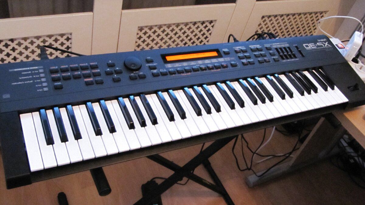 Roland XP-30 Teclado Sintetizador Usado