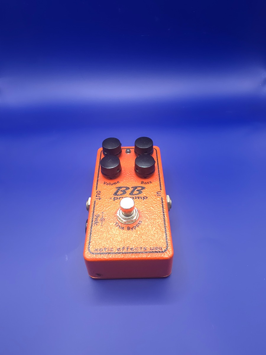 Pedal Xotic BB Preamp - Overdrive e Boost com Equalizador