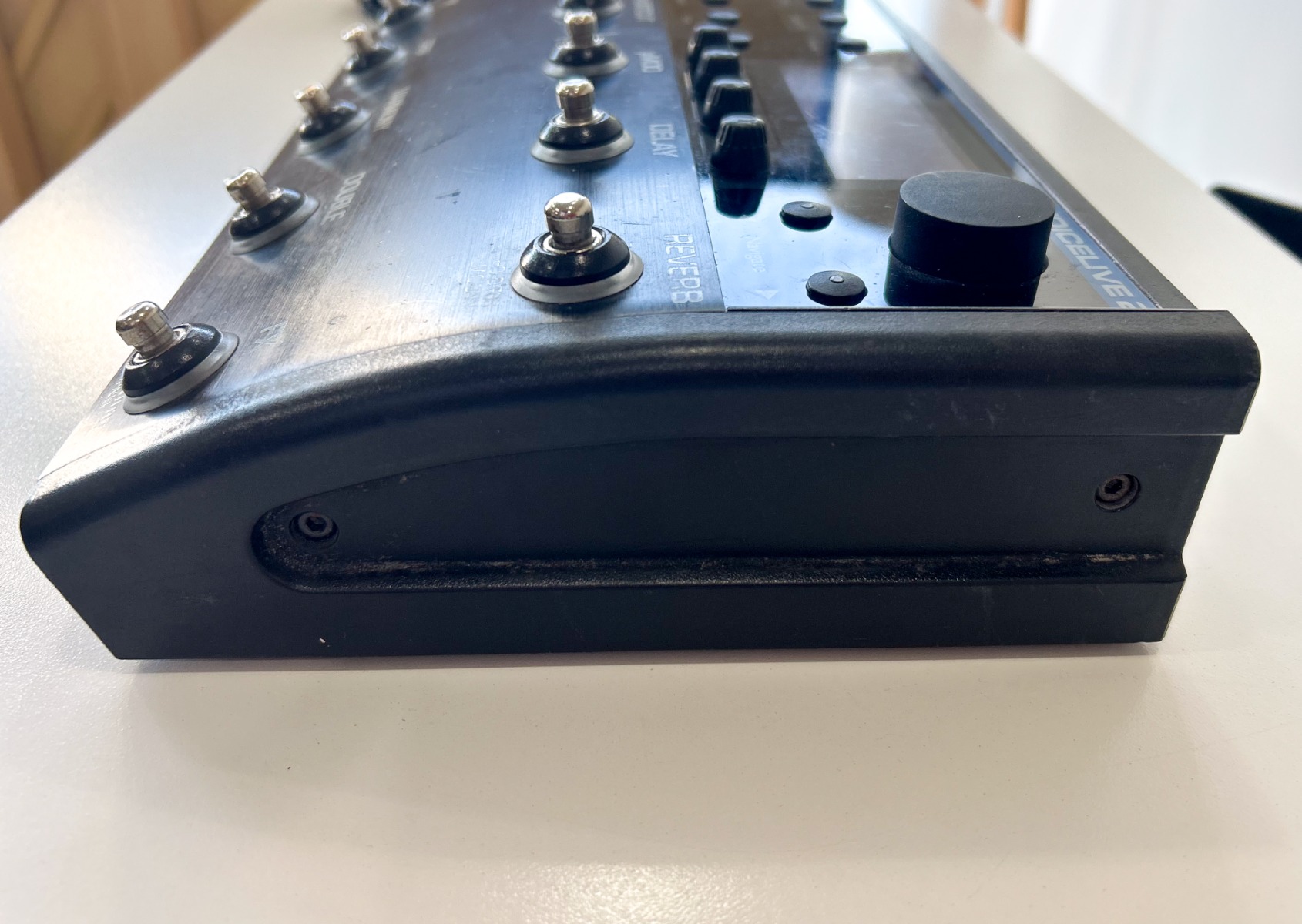 TC-Helicon VoiceLive 2 Preto c/ Fonte - Usado | Processador de