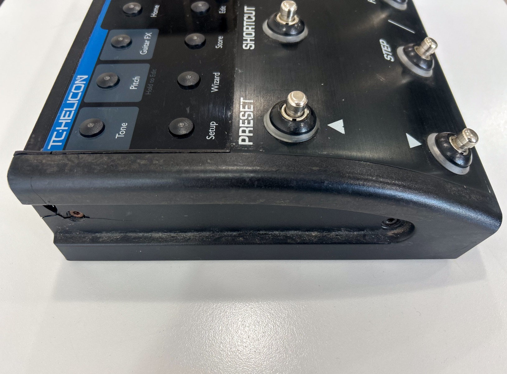 TC-Helicon VoiceLive 2 Preto c/ Fonte - Usado | Processador de