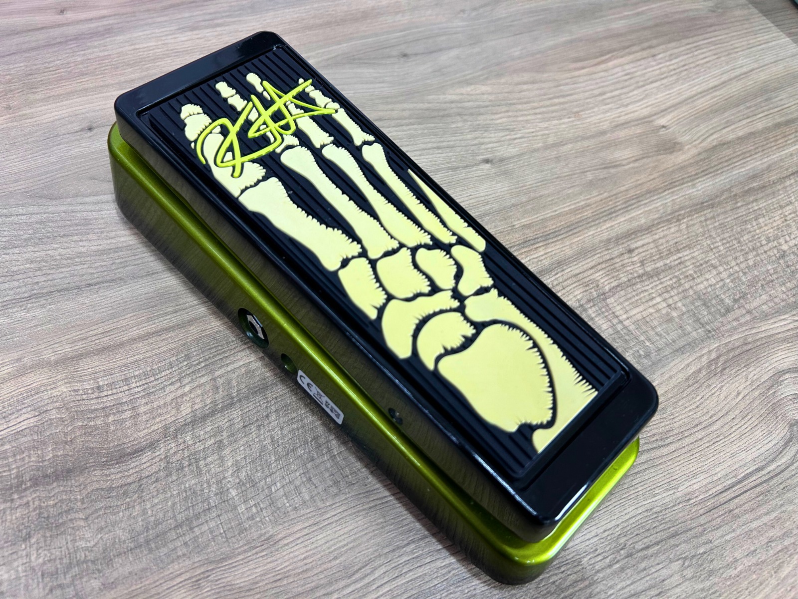 Pedal Cry Baby Kirk Hammett - Verde - Usado - Wah-Wah para Guitarra