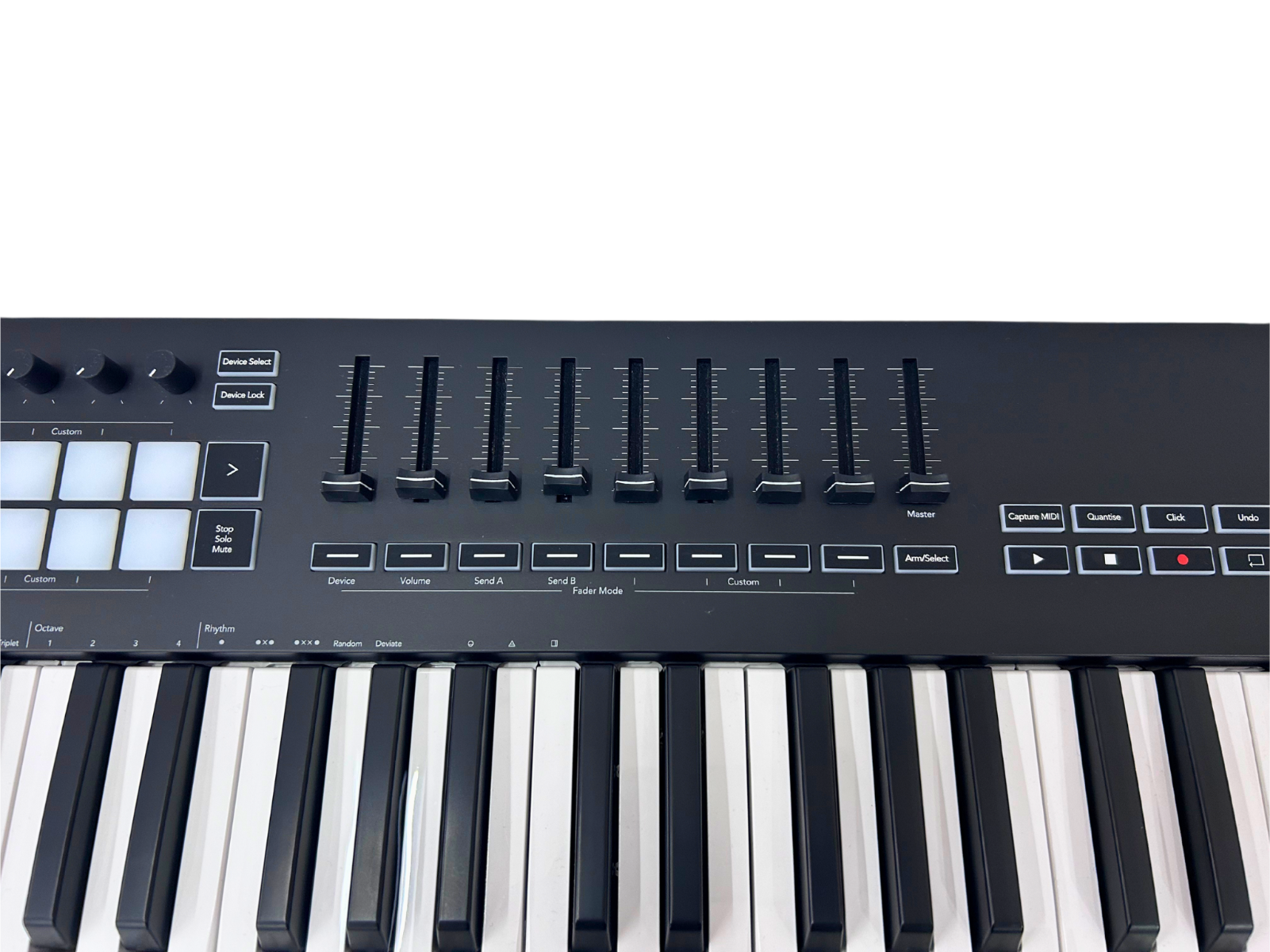 Novation Launchkey 61 MK3 Usado - Controlador MIDI Preto, 61