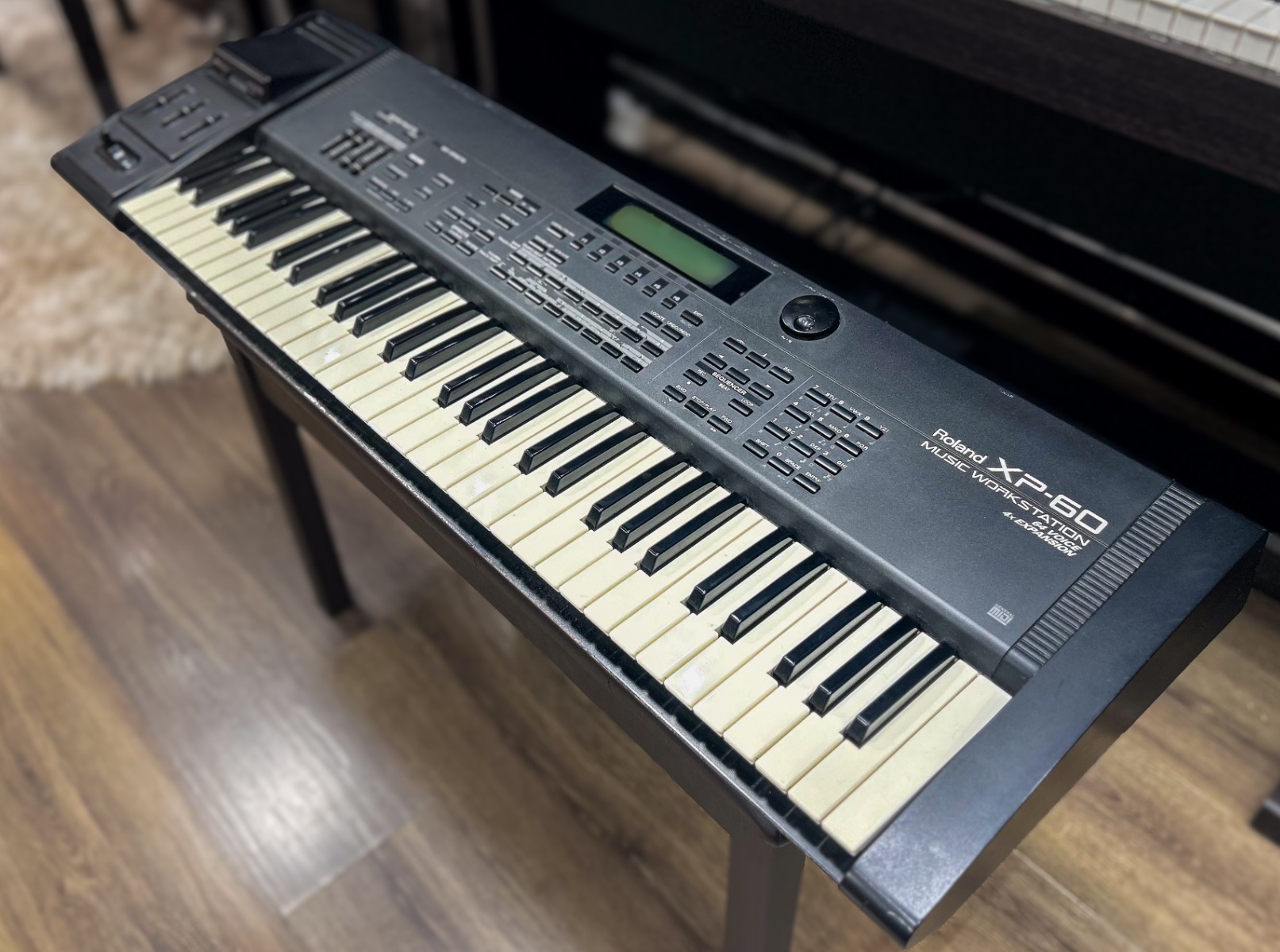 Teclado Roland XP-60 Preto - Usado c/ Bag | Workstation Profissional