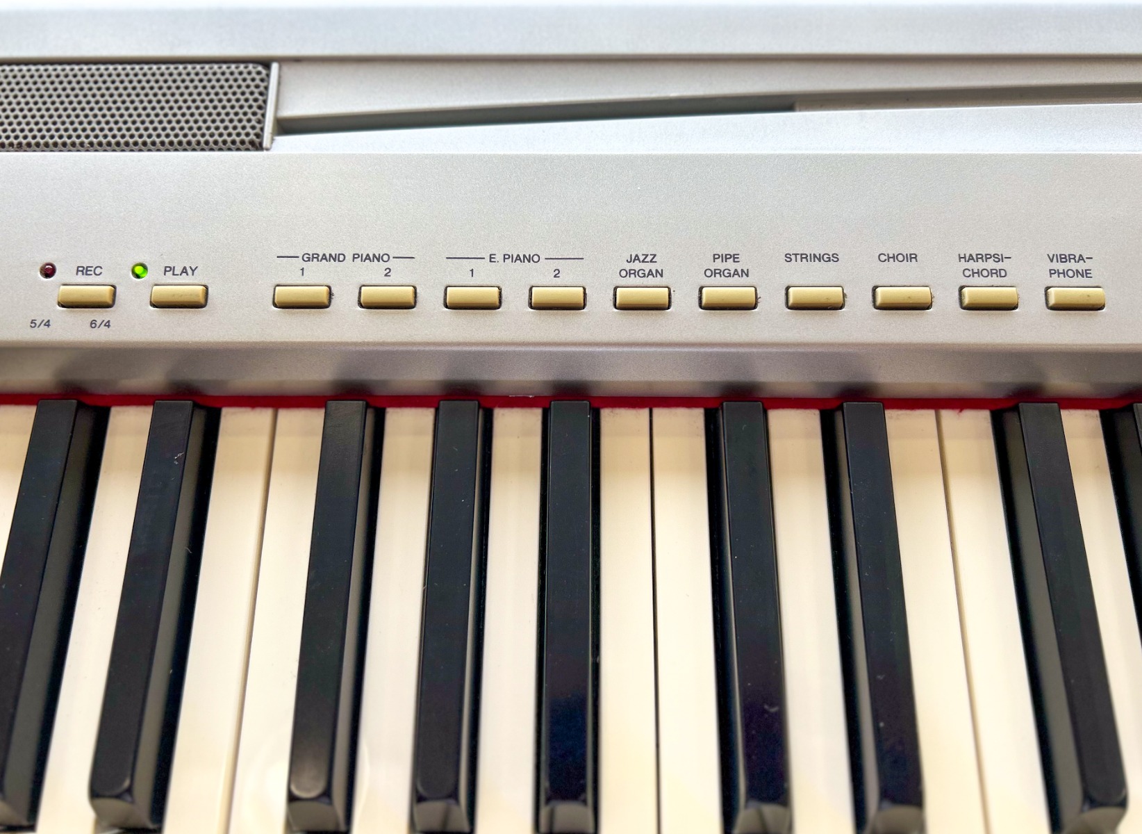 Piano Digital Yamaha P-95 88 Teclas GHS AWM Usado