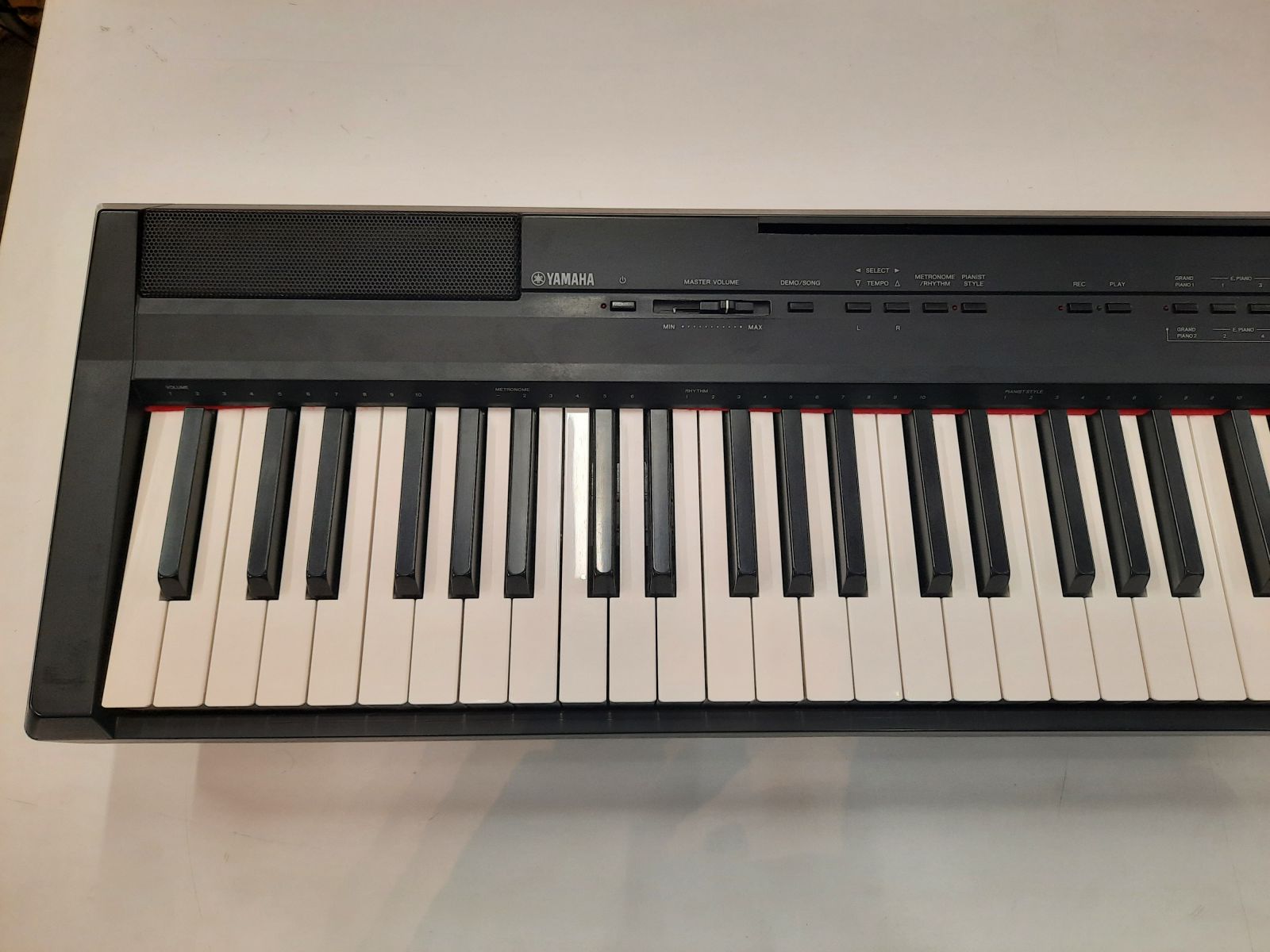 Yamaha P105 BK Piano Digital Completo - Usado | Melhor Preço e